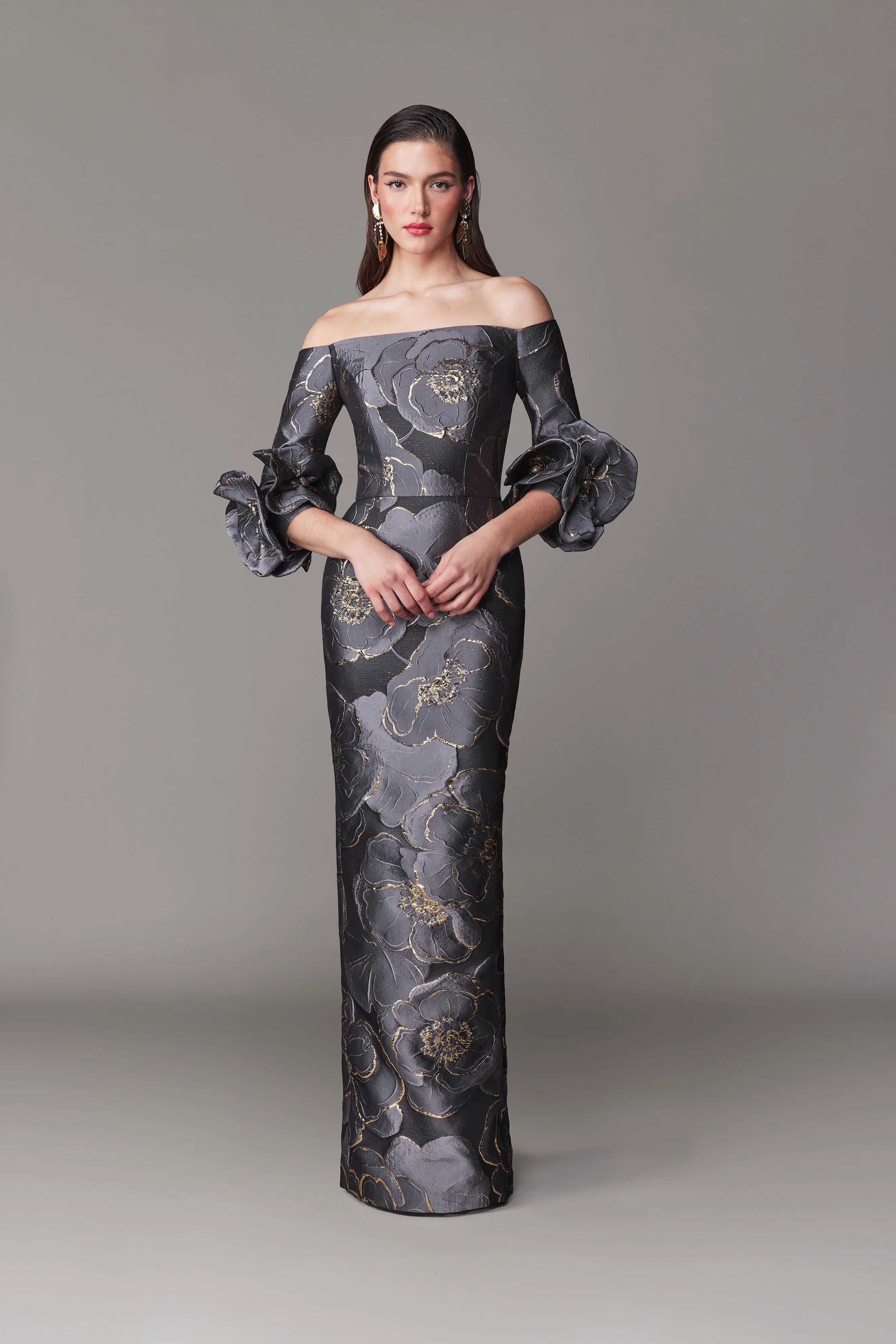 files/OffTheShoulder.webp files/OffTheShoulder.webp